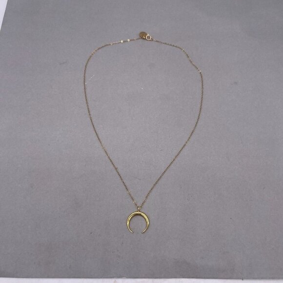 Admiral Row Crescent Moon Pendant Chain Necklace Gold Tone 18 Inches - Picture 3 of 6